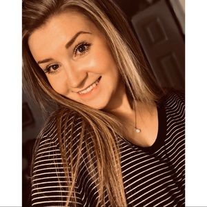 Meet your Posher, Delaney